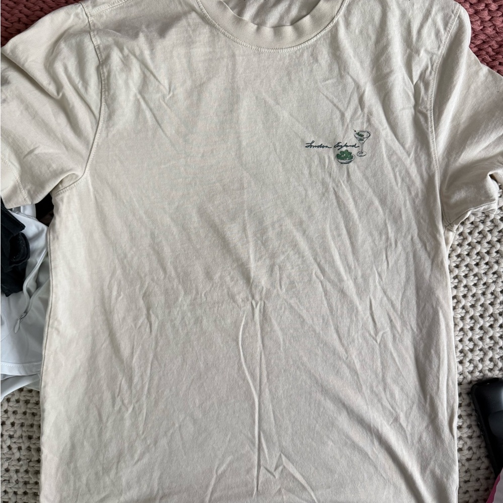 Abercrombie & Fitch Cream Short Sleeve Tee